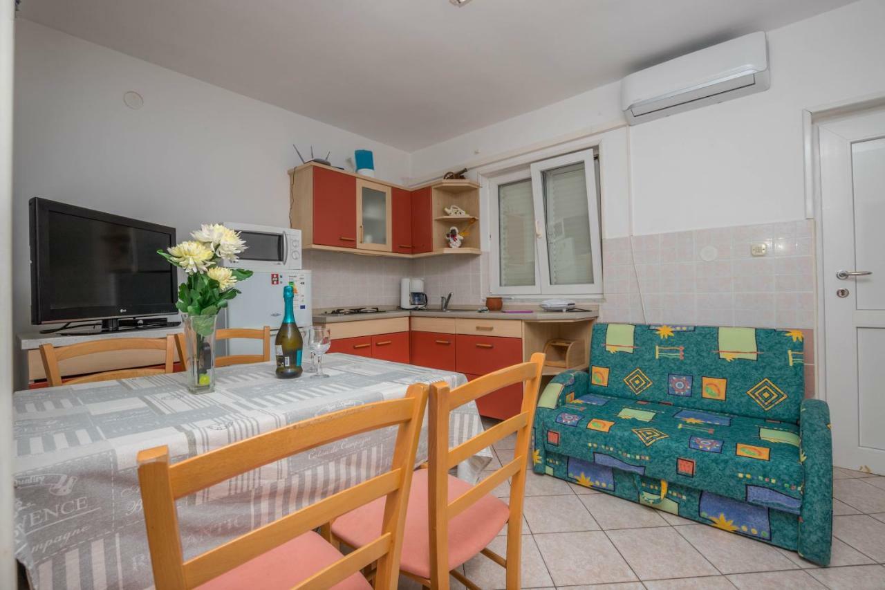 Apartman Zlatica Dramalj Exterior photo
