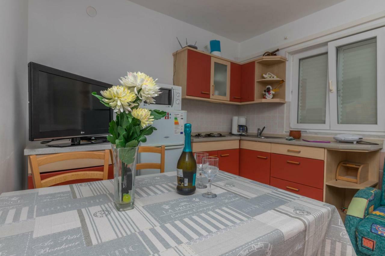 Apartman Zlatica Dramalj Exterior photo